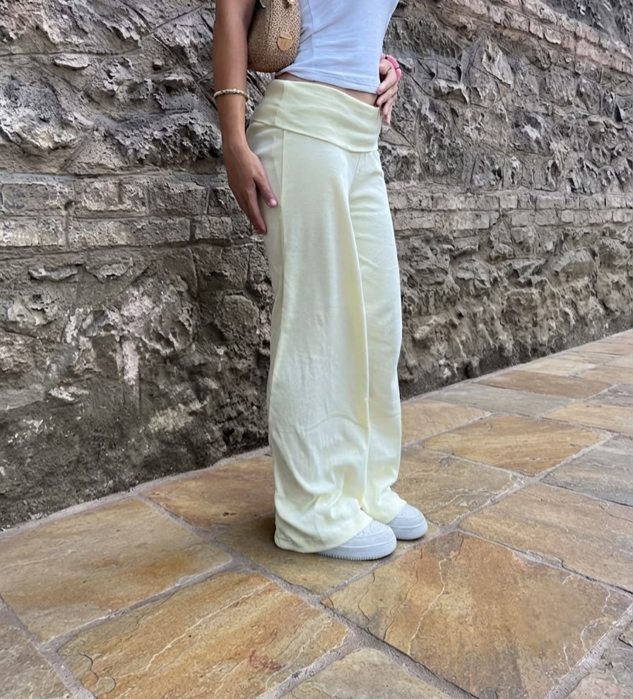 Tereyağ Sarısı Bel Detaylı Bol Paça Pantolon - Görsel 2